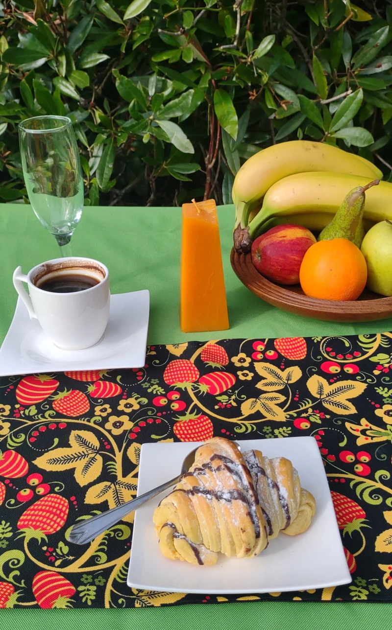 Strawberry Garden Table Set – Tablecloth, 2 Cushion Covers and Place mats | Perfect for Garden Parties, Weddings & Kids' Events