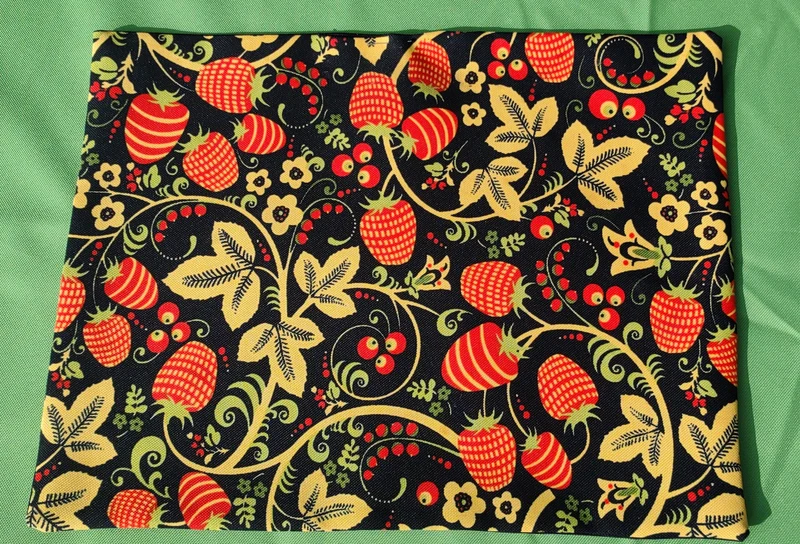 Strawberry Garden Table Set – Tablecloth, 2 Cushion Covers and Place mats | Perfect for Garden Parties, Weddings & Kids' Events