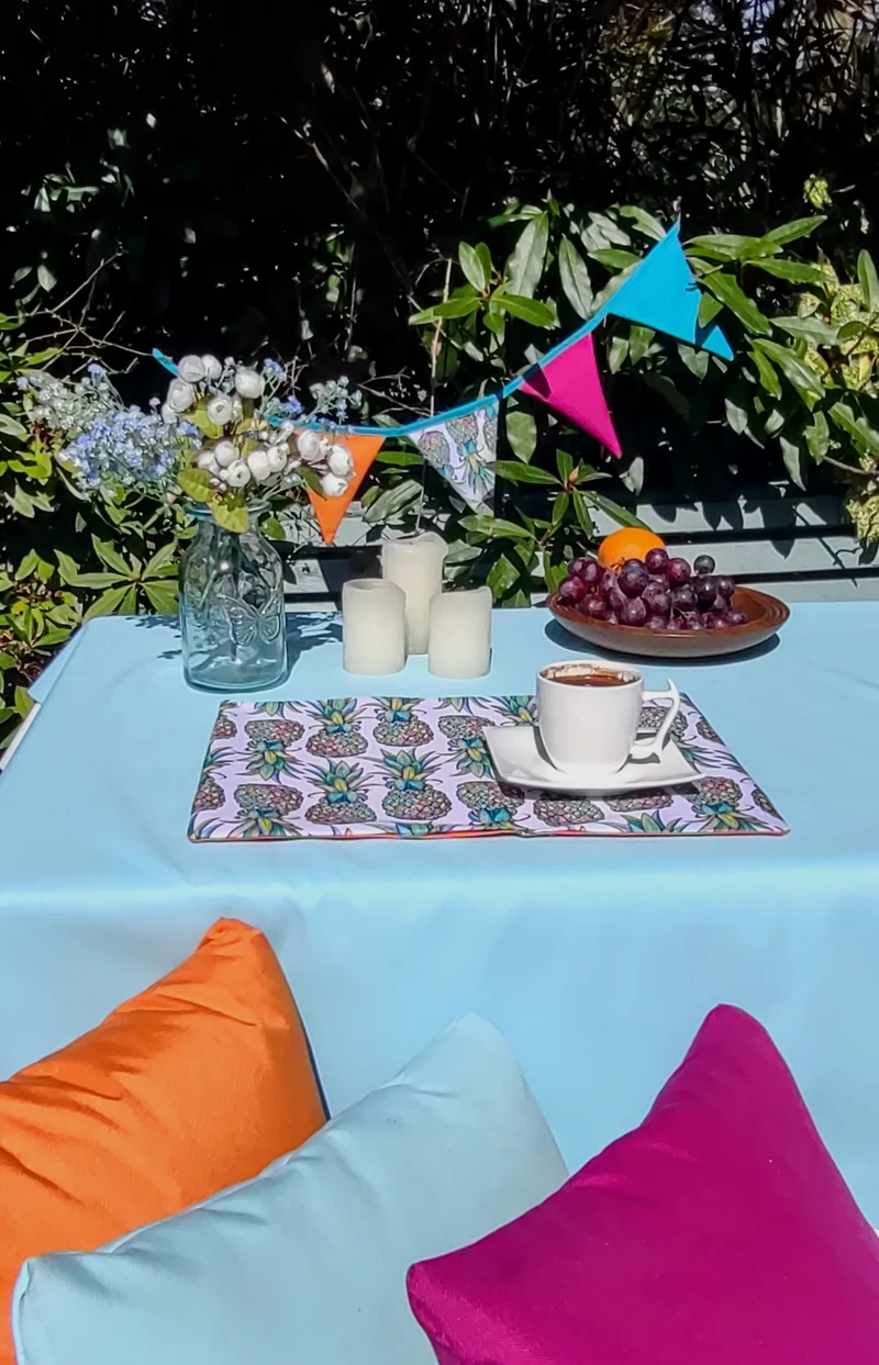 PIneapple Garden Table Set – Tablecloth, 2 Cushion Covers, Bunting and Place mats | Perfect for Garden Parties, Weddings & Kids' Events