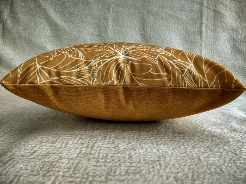 Yellow Flowers Velvet Cushion Cover 45x45cm+