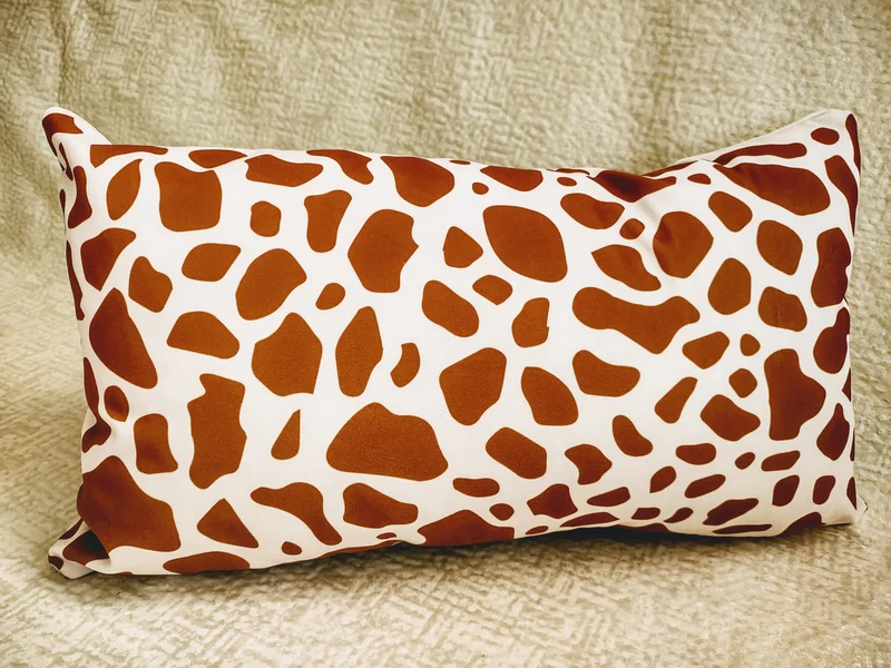 Giraffe Velvet Pillow Cover 40x40cm+ Zippered