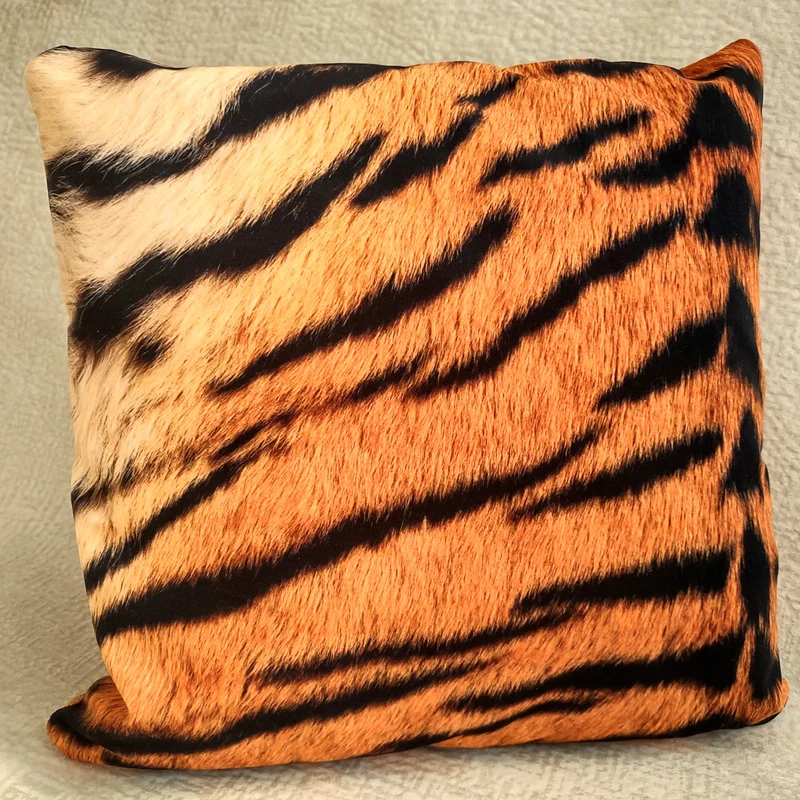 Tiger Velvet Pillow Cover 40x40cm+ Zippered