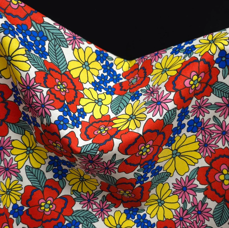 Canevas de coton floral rétro rouge | Oeko-Tex