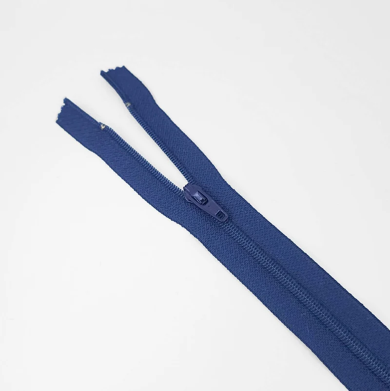 Fermeture éclair YKK | Fermeture à glissière fermée | Spirale en nylon | N° 2 | 17 cm | ZIP1064 - ZIP1066