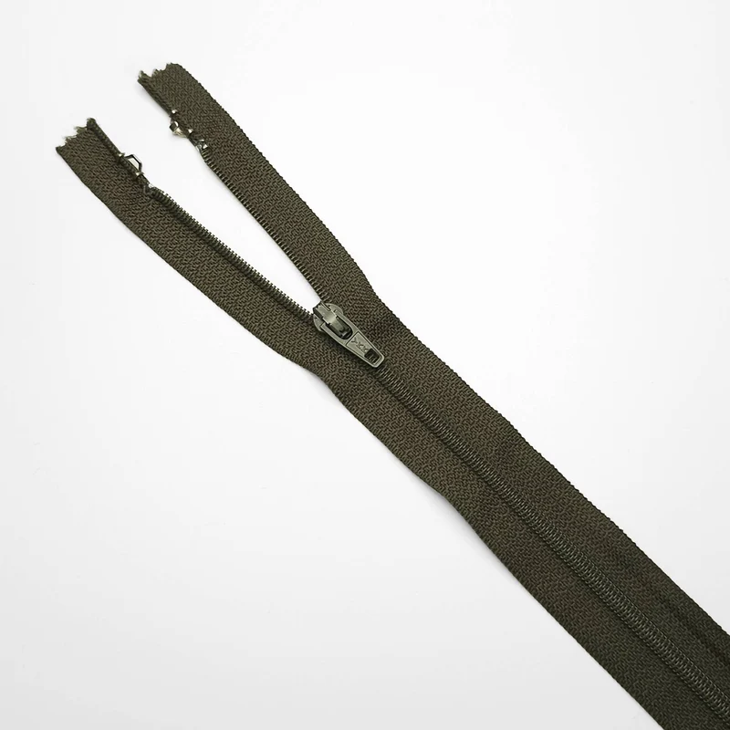 Fermeture éclair YKK | Fermeture à spirale en nylon | N° 2 | 19.5 cm | ZIP1045 - ZIP1048