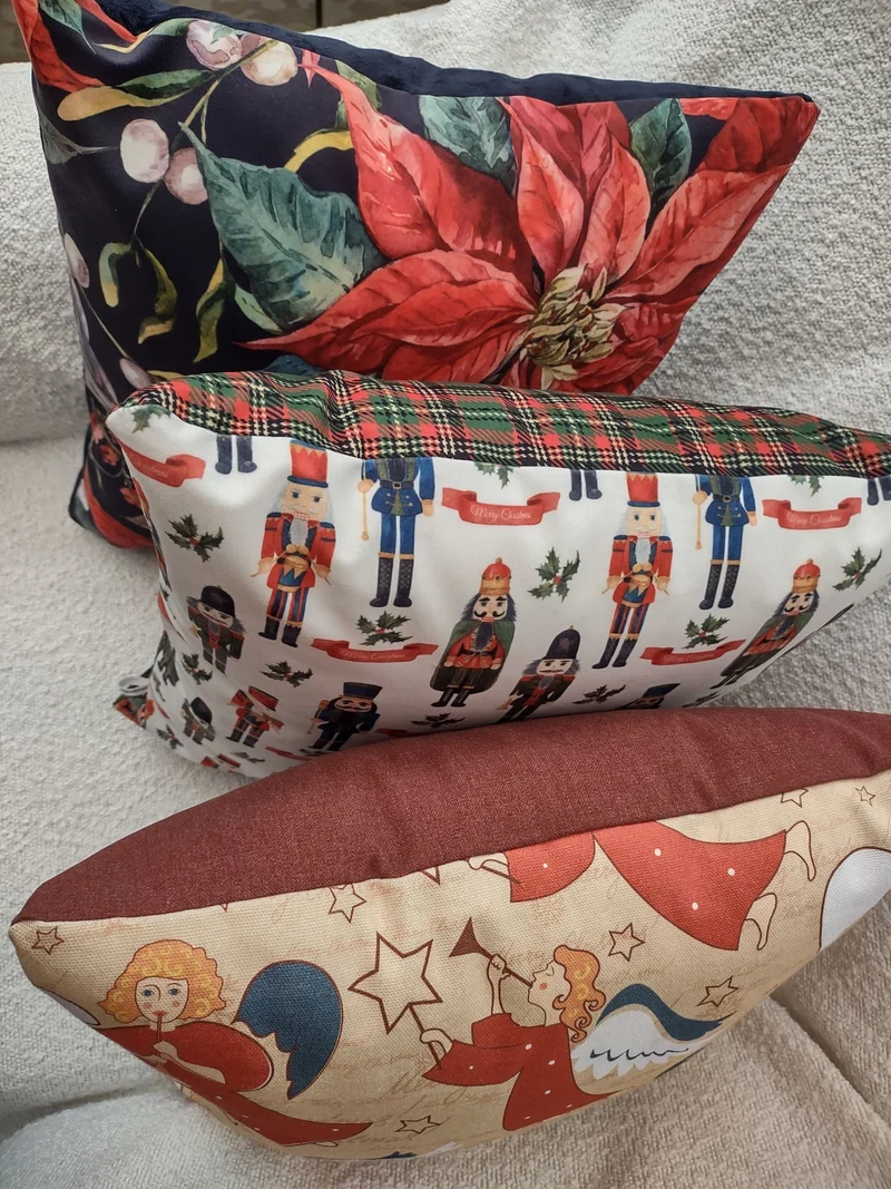 Christmas Angels Cotton Cushion Cover 50x50cm