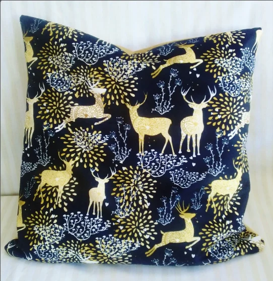 Black Yellow Deers Velvet Pillow Cover 40x40cm+ Zippered