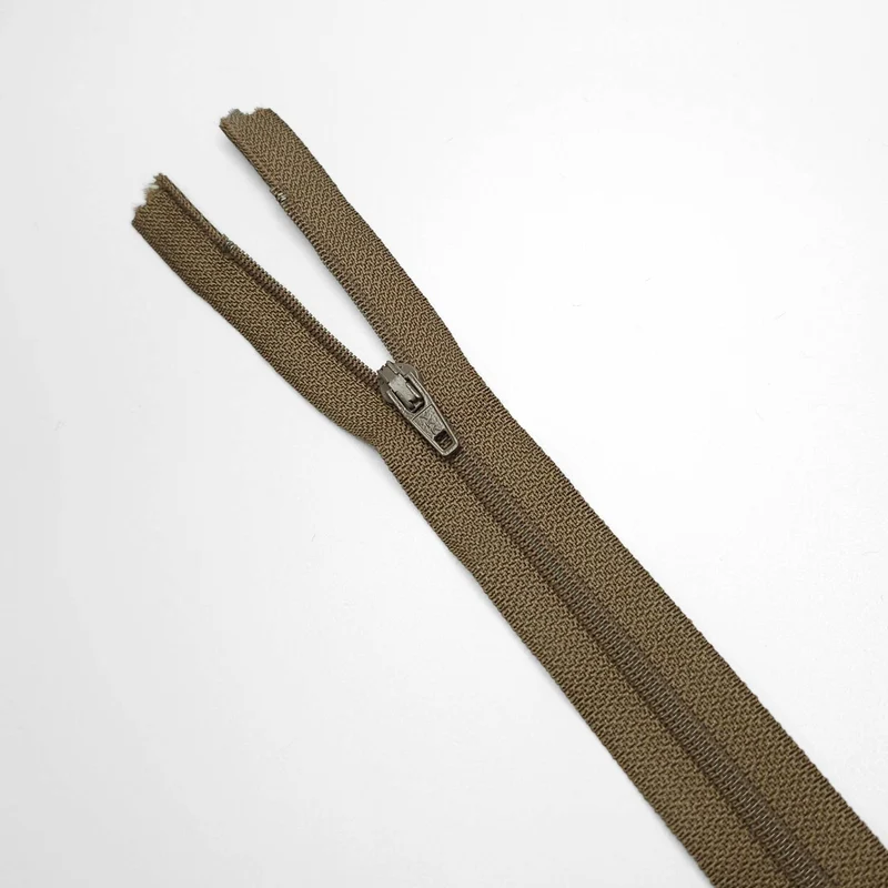 YKK | Fermeture éclair À Bout Fermé | Spirale | #2 | 7 3/4'' - 19.5 cm | SS352 - SS354