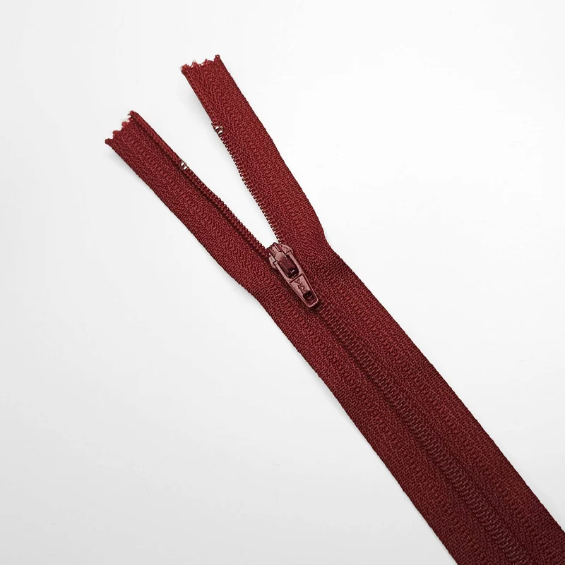 YKK | Fermeture éclair À Bout Fermé | Spirale | #2 | 6 3/4'' - 17 cm | SS306 - SS315