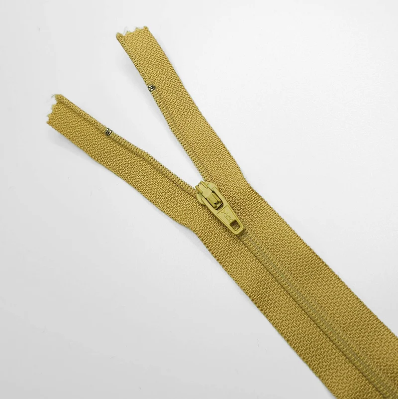 YKK | Fermeture éclair À Bout Fermé | Spirale | #2 | 6 3/4'' - 17 cm | SS301 - SS305