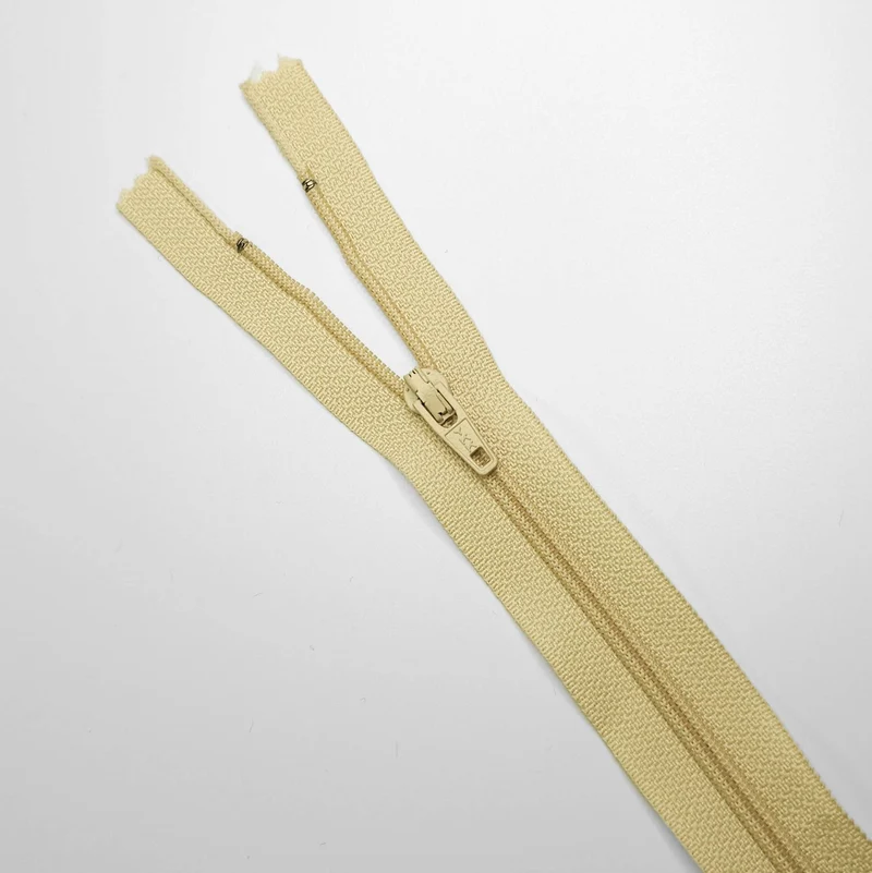 YKK | Fermeture éclair À Bout Fermé | Spirale | #2 | 6 3/4'' - 17 cm | SS301 - SS305