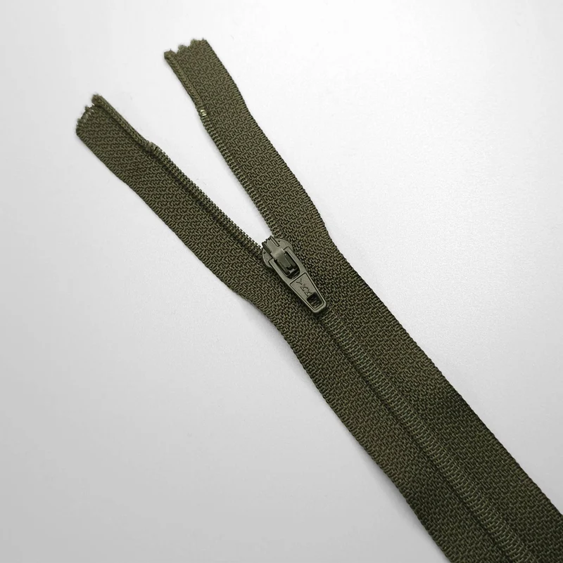 YKK | Fermeture éclair À Bout Fermé | Spirale | Vert | #2 | 6 3/4'' - 17 cm | SS274 - SS294