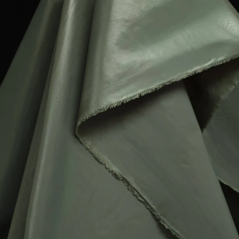 Nylon pour manteau | Vert Armoise | Polyamide recyclé | Fin de ligne de Canada Goose