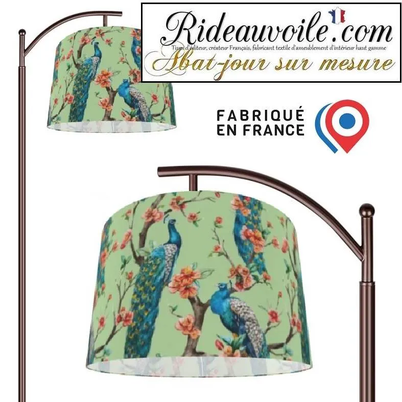 Architecte designer abat-jour sur mesure tissu vert motif feuilles Fleurs oiseaux paons