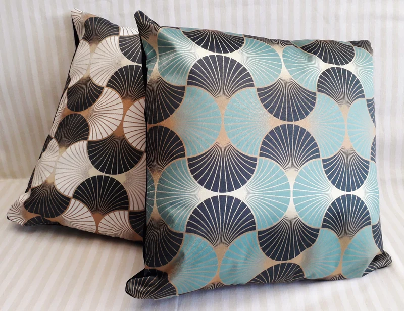 White Art Deco Decorative Cushion 40x40cm+