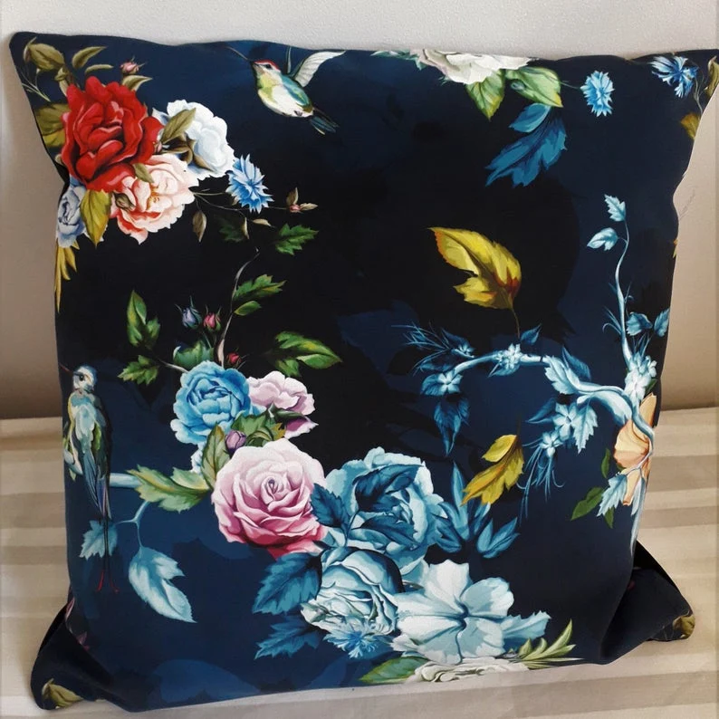 Humingbird Decorative Cushion 45x45cm+