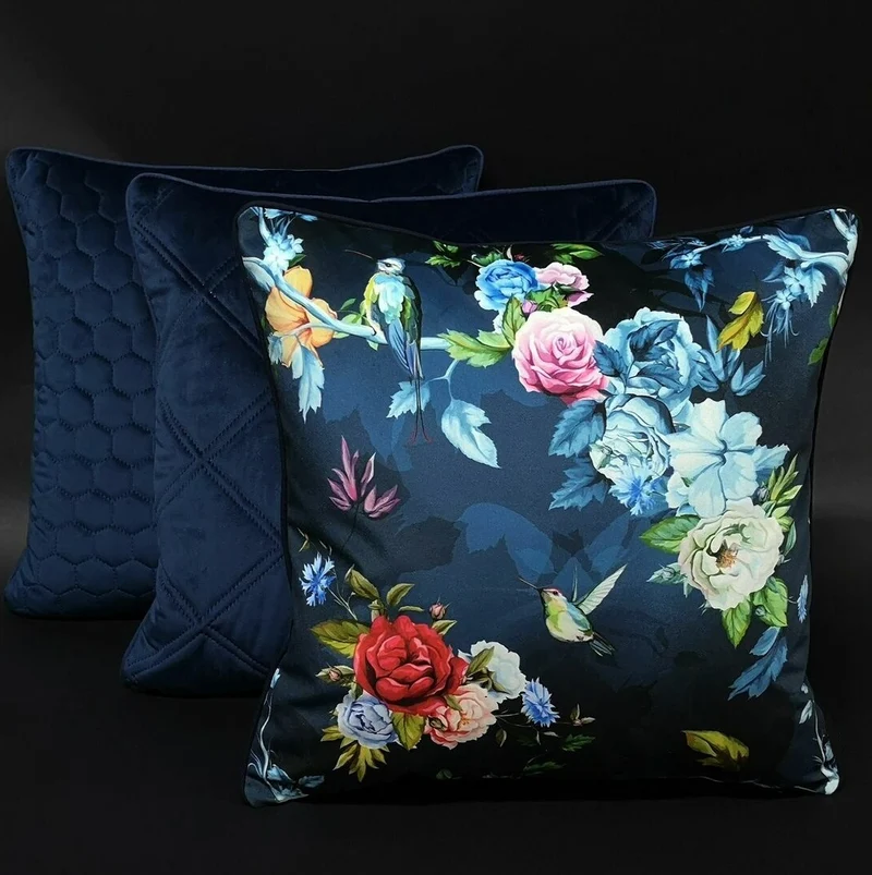 Humingbird Decorative Cushion 45x45cm+