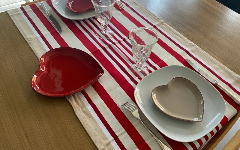 CHEMIN DE TABLE "GORRI"
