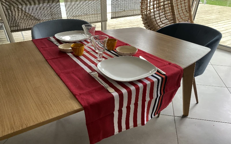 CHEMIN DE TABLE "BIARRITZ"