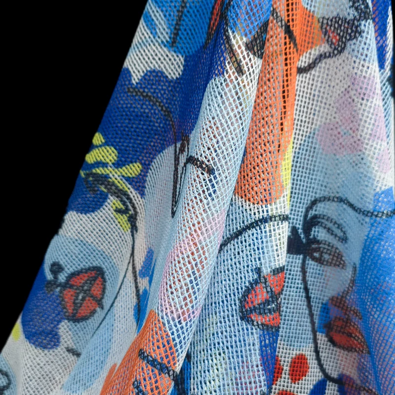 Tissu Mesh Imprimé Deadstock de Designer | Visages Abstraits