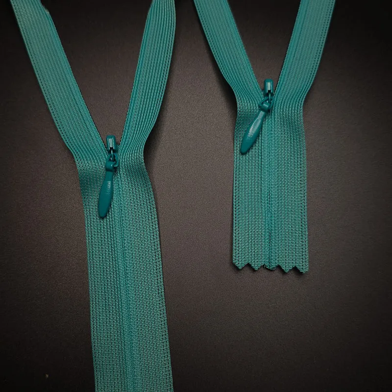 Fermeture éclair invisible à bout fermé | 9" / 23 cm