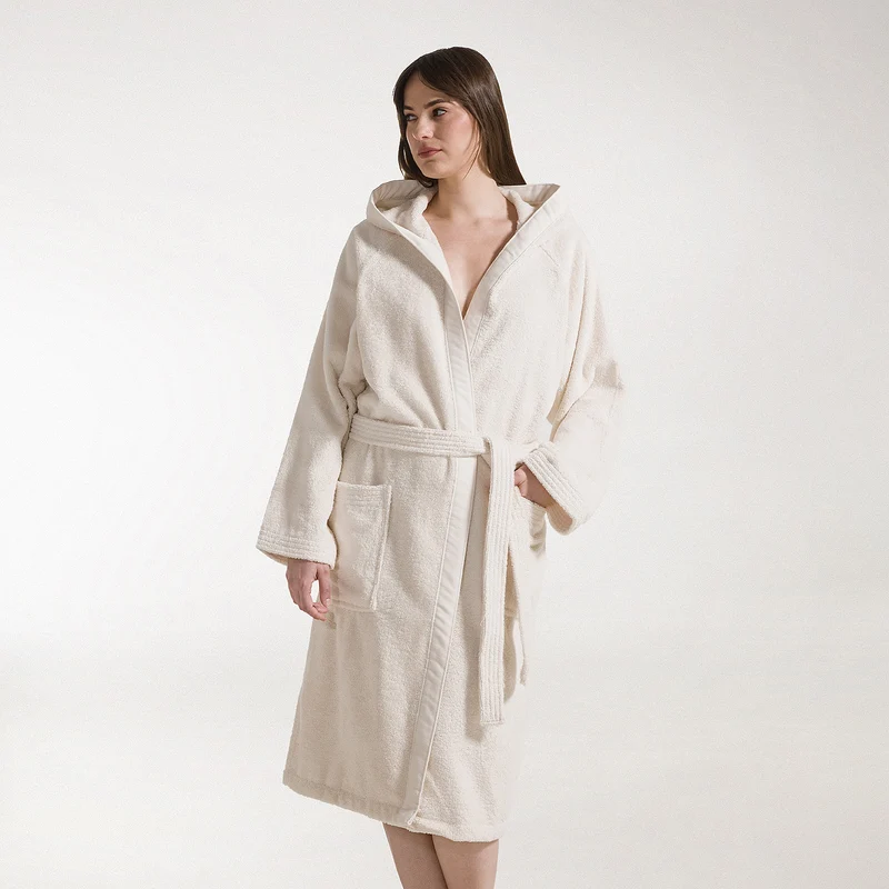 Accappatoio con Cappuccio soft in Cotone 440 gr/mq