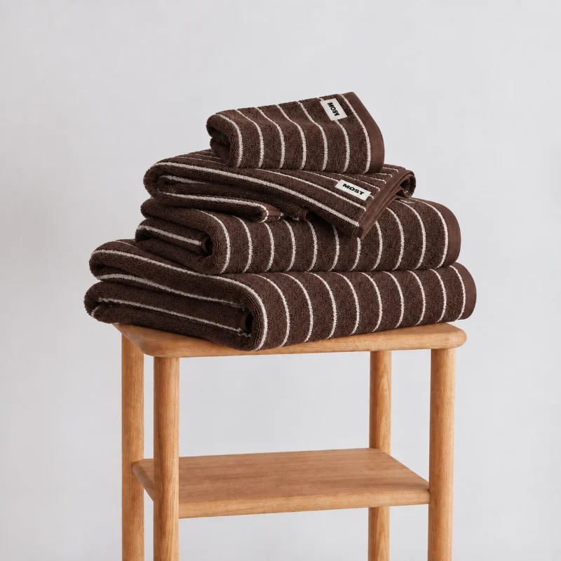 Serviette de bain • Rayures marrons et blanches