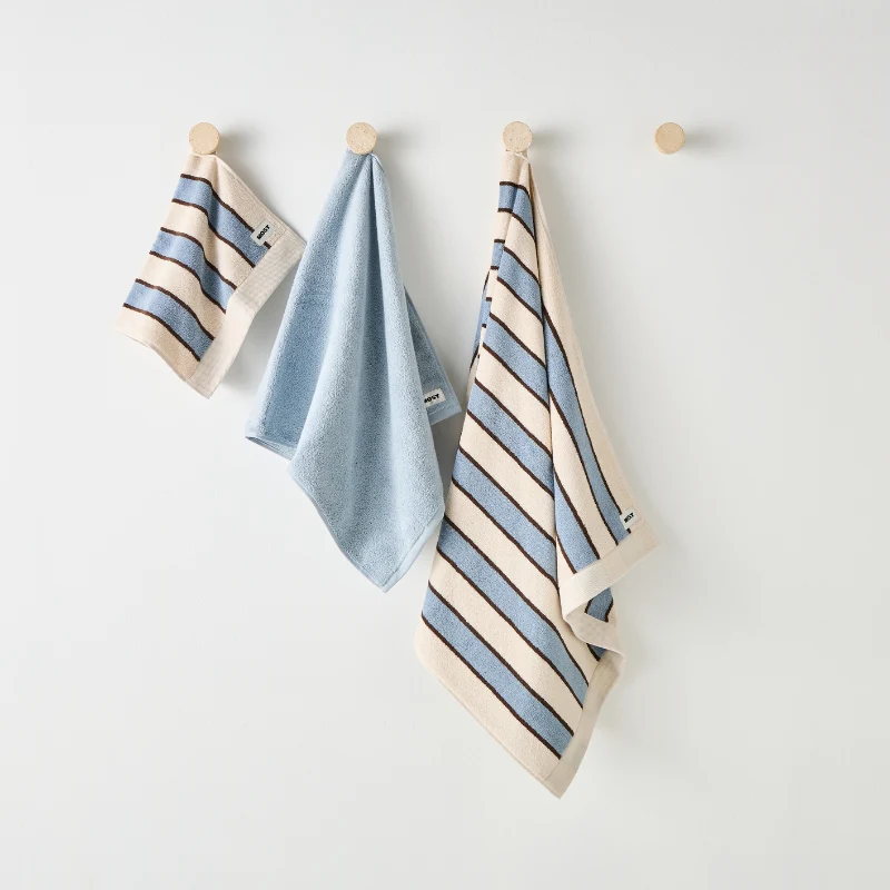 Serviette de bain • Rayures bleues