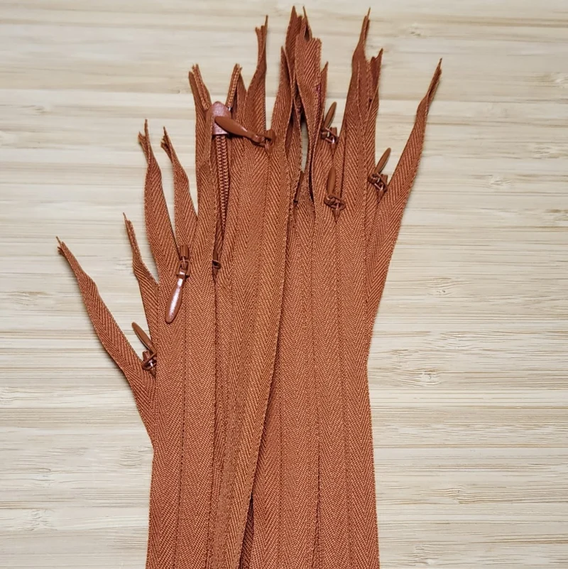 YKK | Fermeture Éclair Invisible à Bout Fermé | #2 | 15" / 38 cm