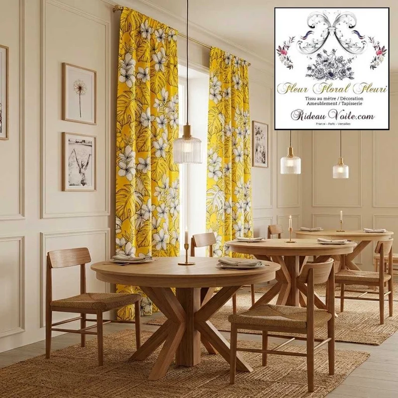 Tissu tropical fond jaune imprimé feuilles fleur dessin noir tropicale mètre