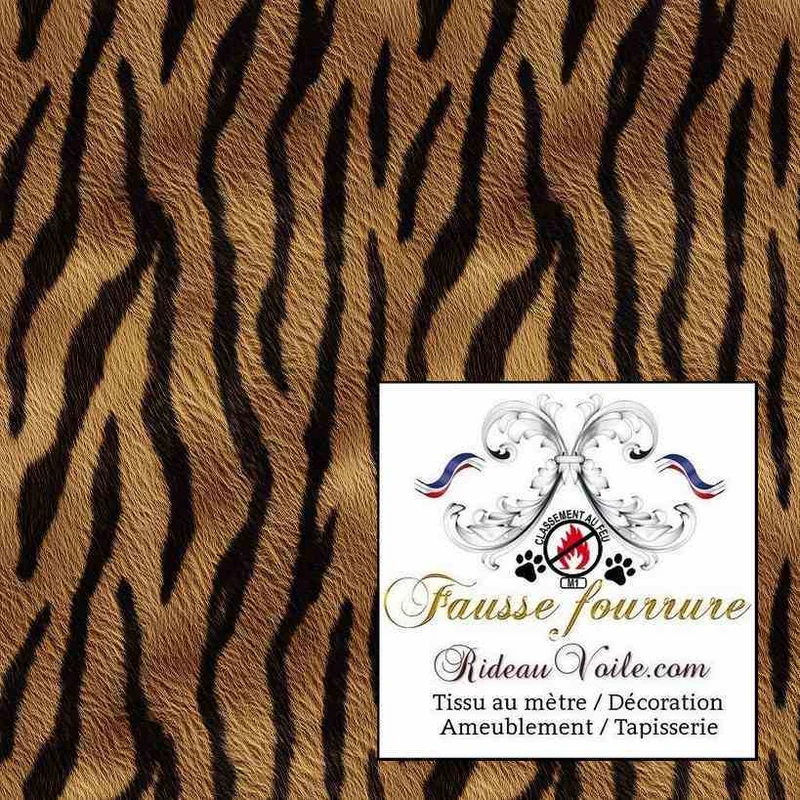 Comment Architecte Rénovation tissu ameublement velours fausse fourrure Chalet Bois