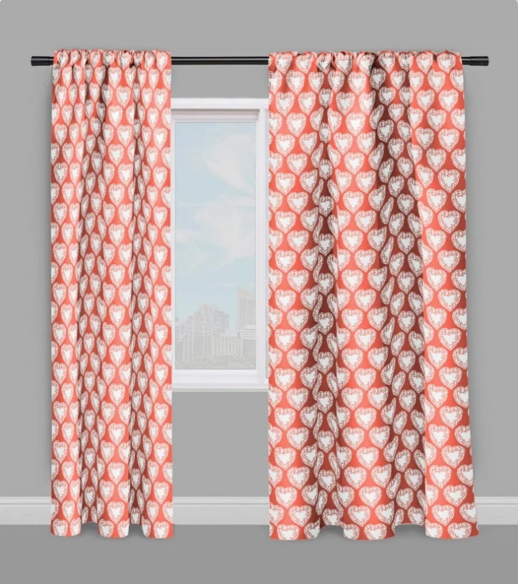 Tissus enfant ameublement mètre orange sur mesure rideau coussin couette motif cœur