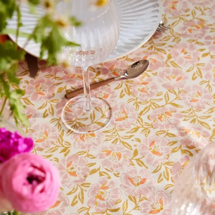Nappe rectangulaire fleurie Pétunia