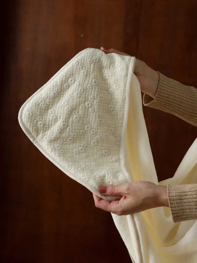 Tablier de bain BRODERIES