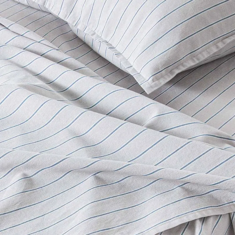Drap plat en percale de coton lavé 300 fils • Rayures Bleues