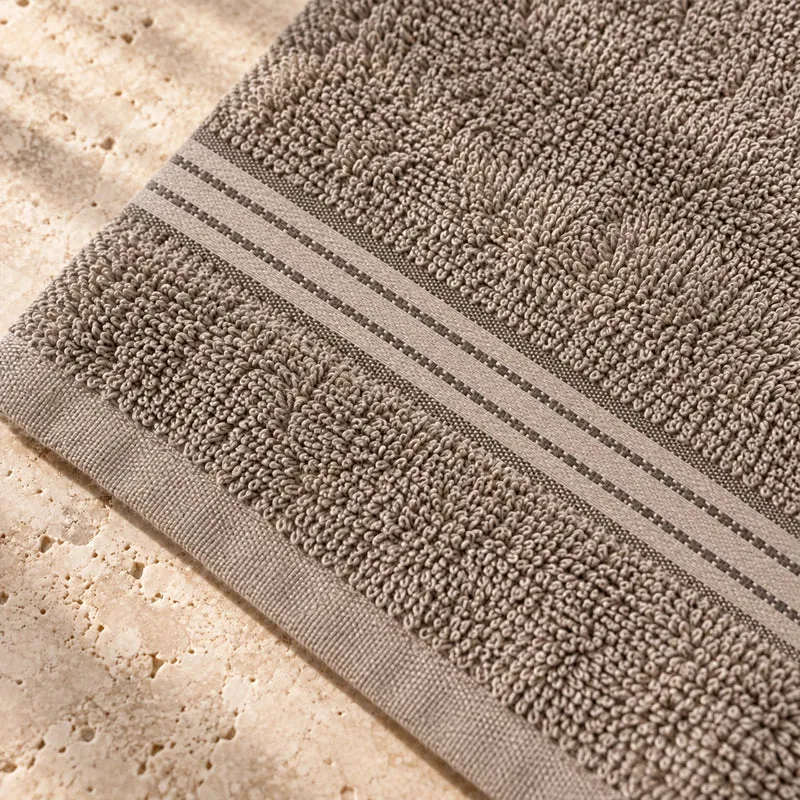 Serviette de toilette hôtel 500 g/m² - 50 × 100 cm