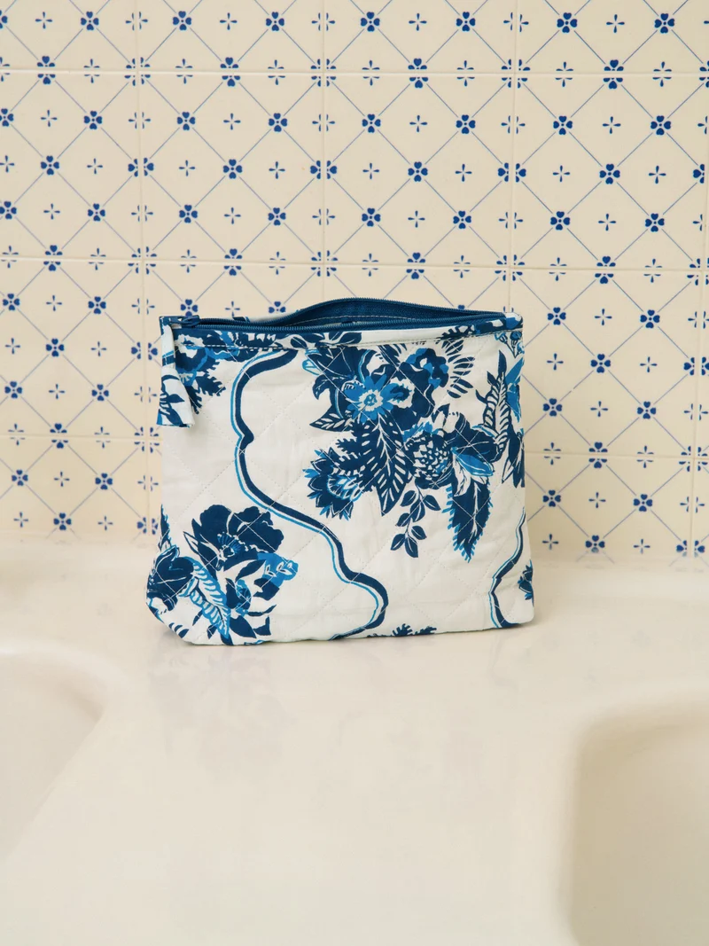 Trousse de toilette matelassée
