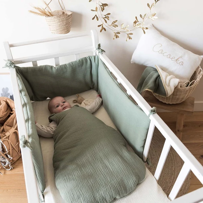 Tour de lit gaze de coton VERT SAUGE