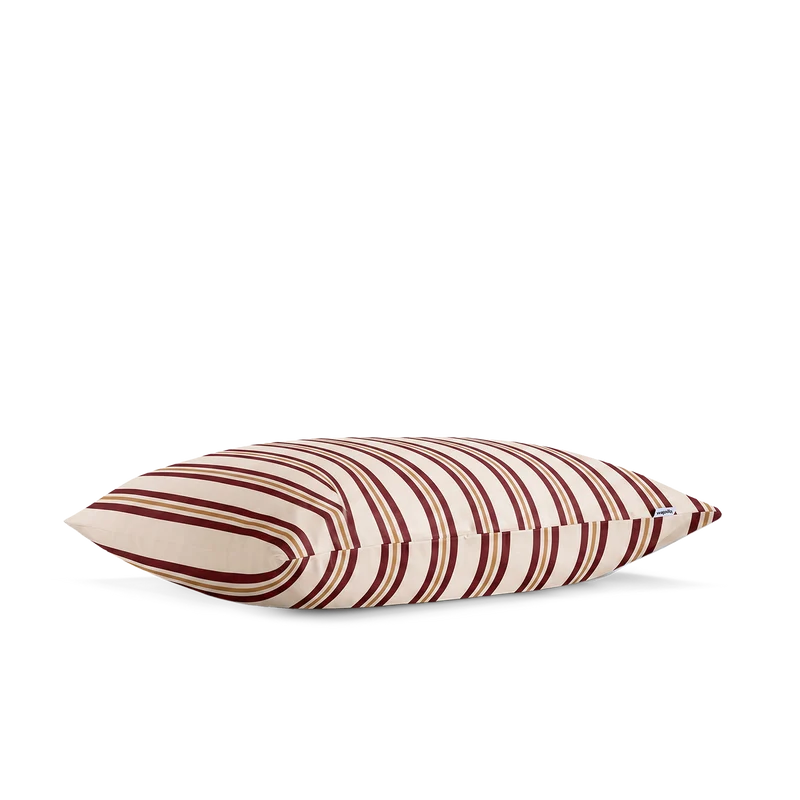 La taie d'oreiller rayures bordeaux et noisette