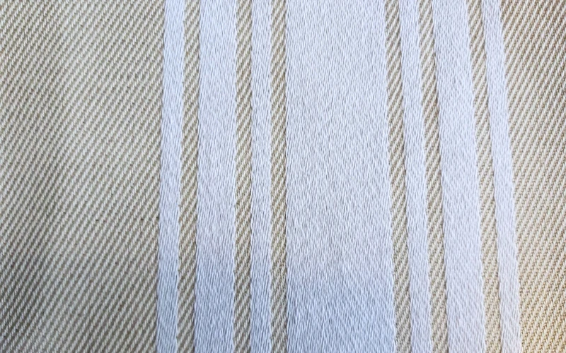 SERVIETTE "METIS" - Rayures blanches