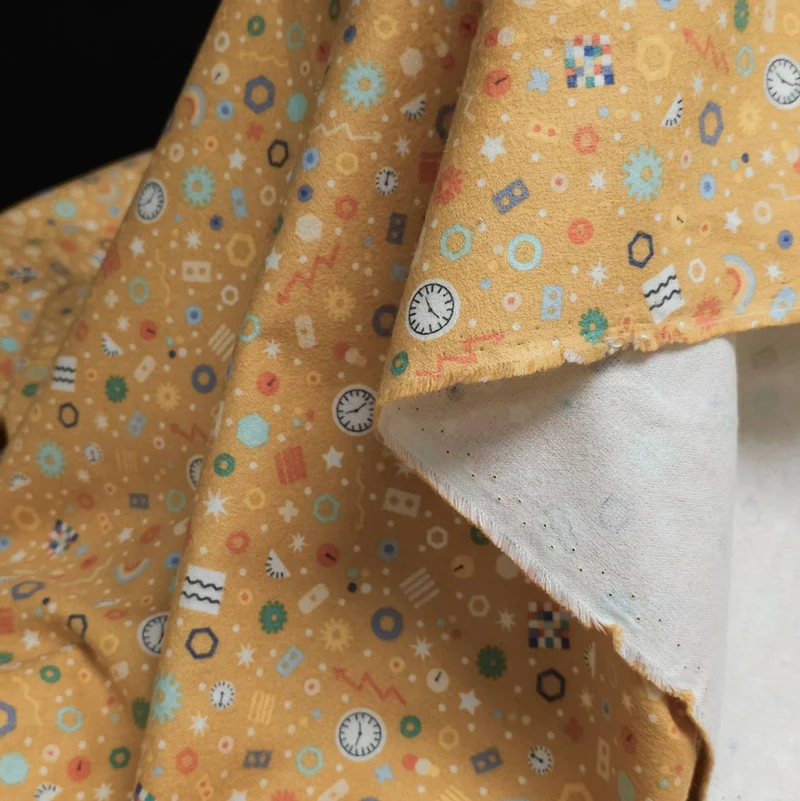 Flanelle Astrobot | Or | Robert Kaufman